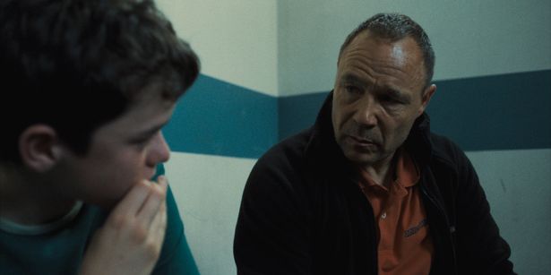Netflix的《青春期》(Netflix Adolescence)的观众流着泪对斯蒂芬·格雷厄姆(Stephen Graham)说同样的话